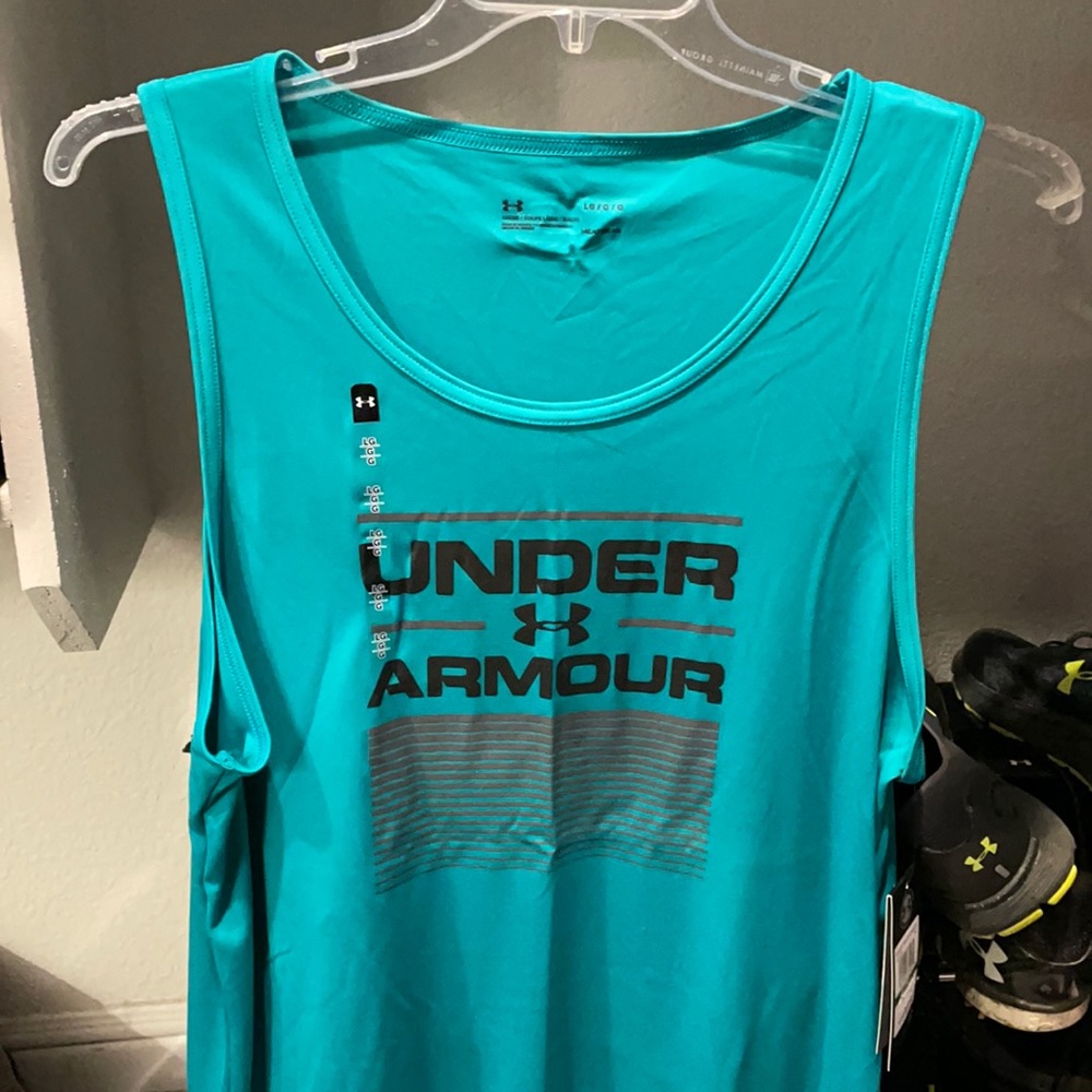 Large under armour tank top